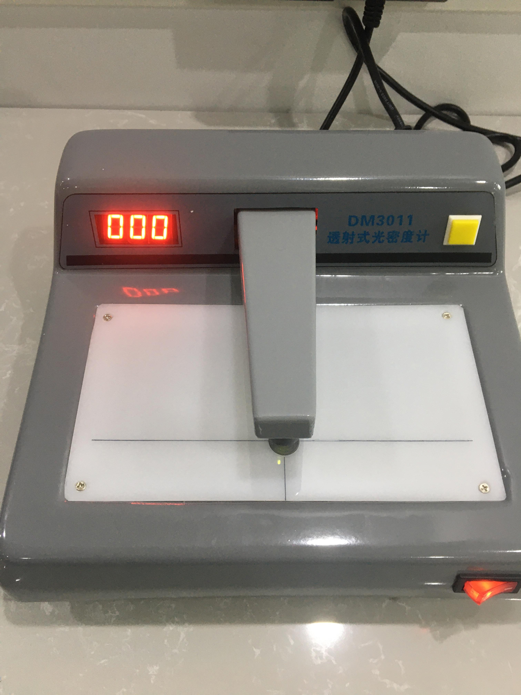 DM3011 黑白密度计